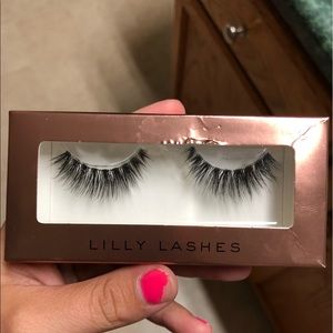 Lilly Lashes